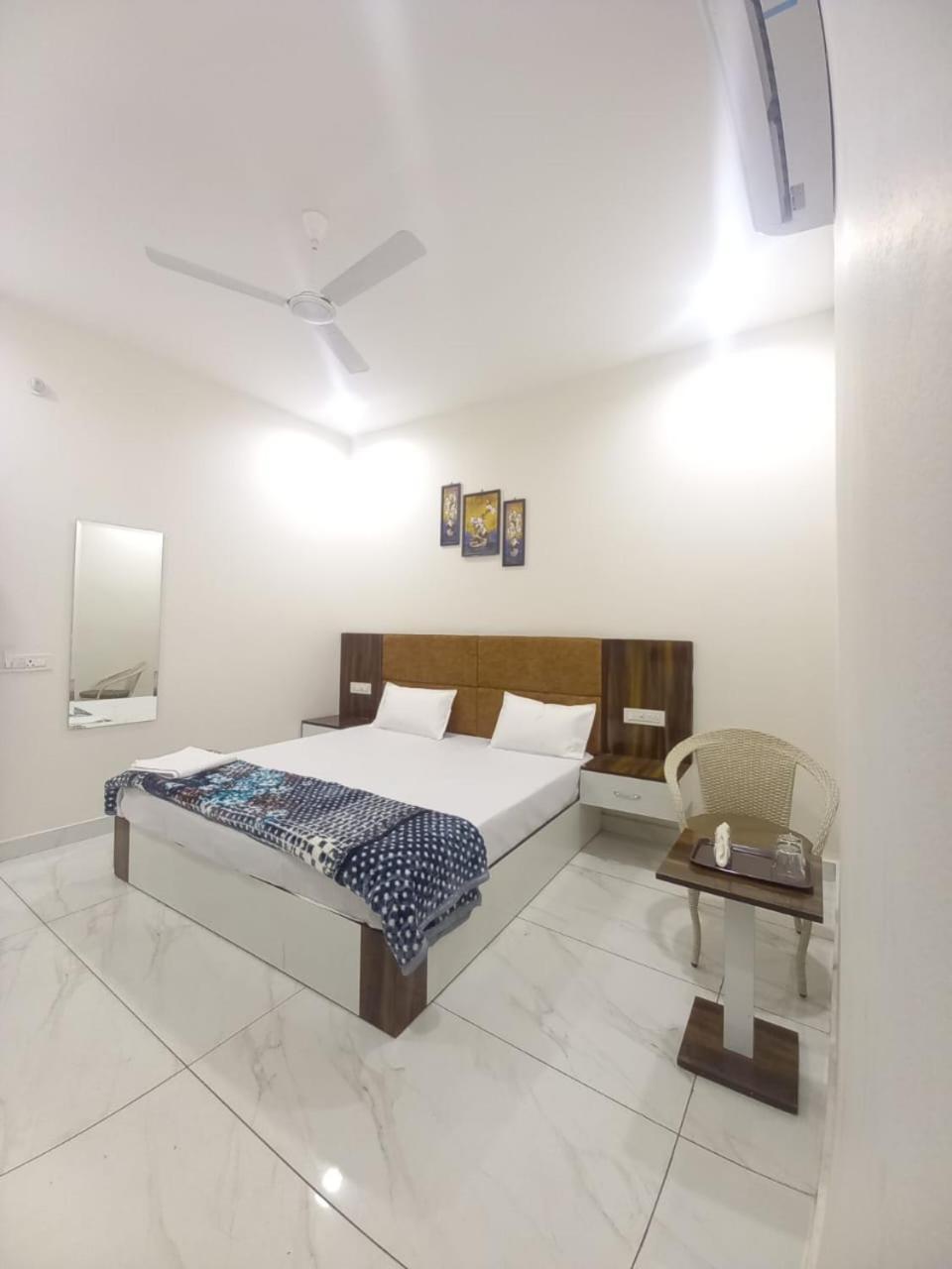 Hotel Kg Residency Ludhiana Exterior foto