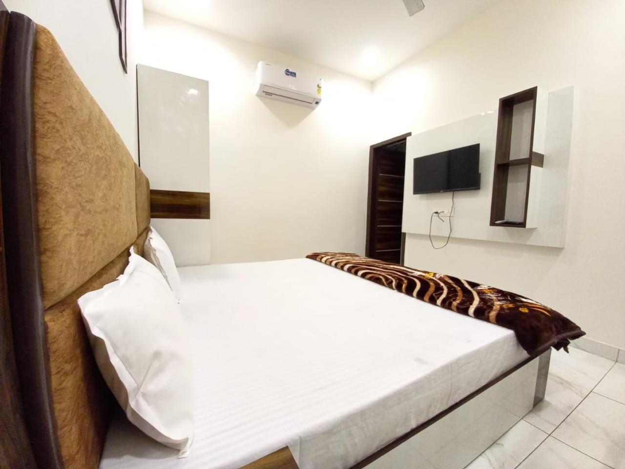 Hotel Kg Residency Ludhiana Exterior foto